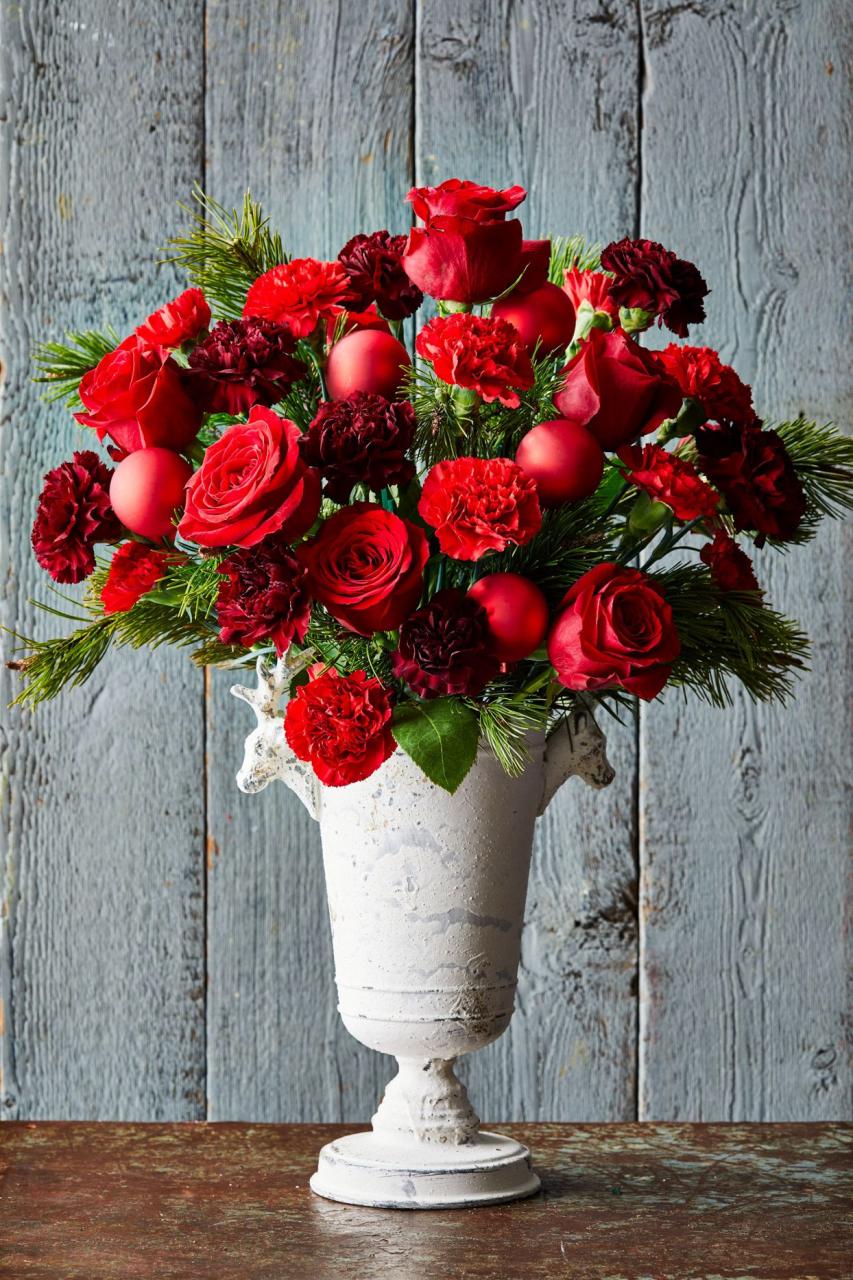 6 Winter Flower Arrangements You Can Make with Store-Bought Blooms